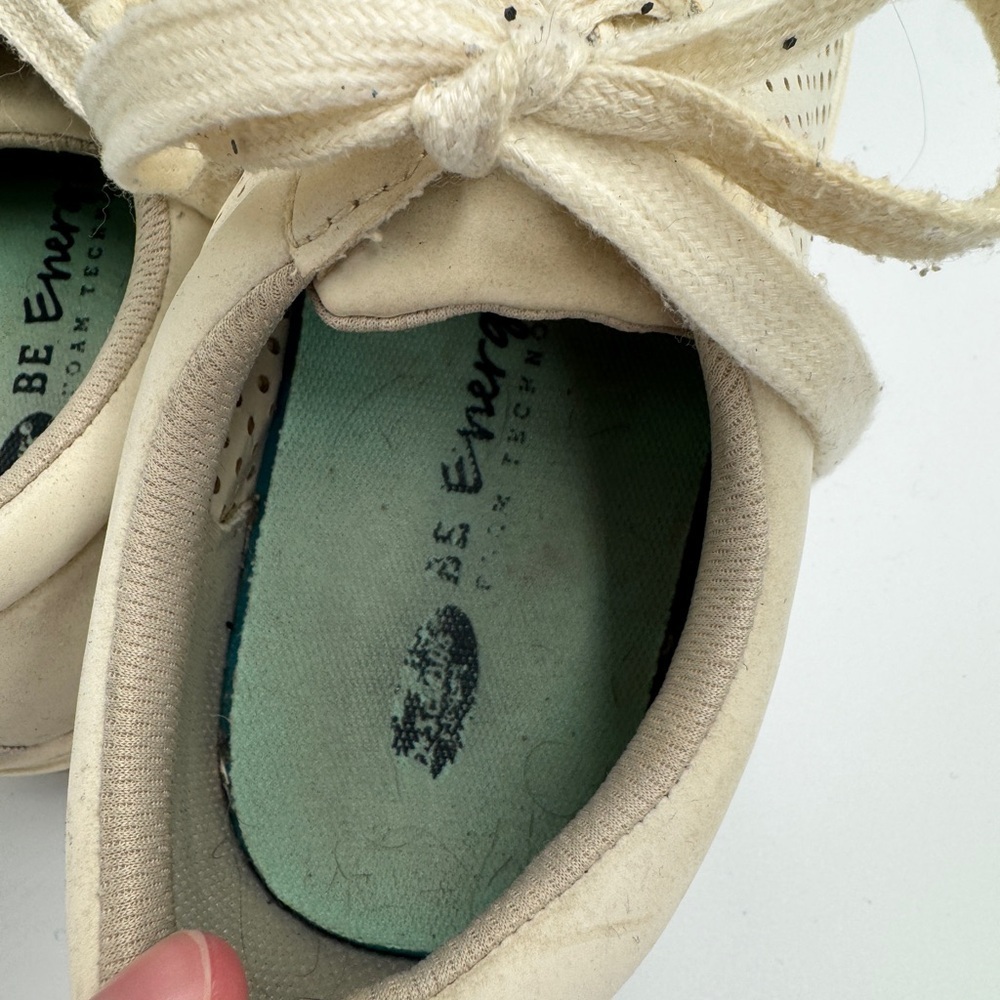 Dr. Scholl's Women’s Size 9M Cream Off White Sneakers Shoes - Picture 5 of 8